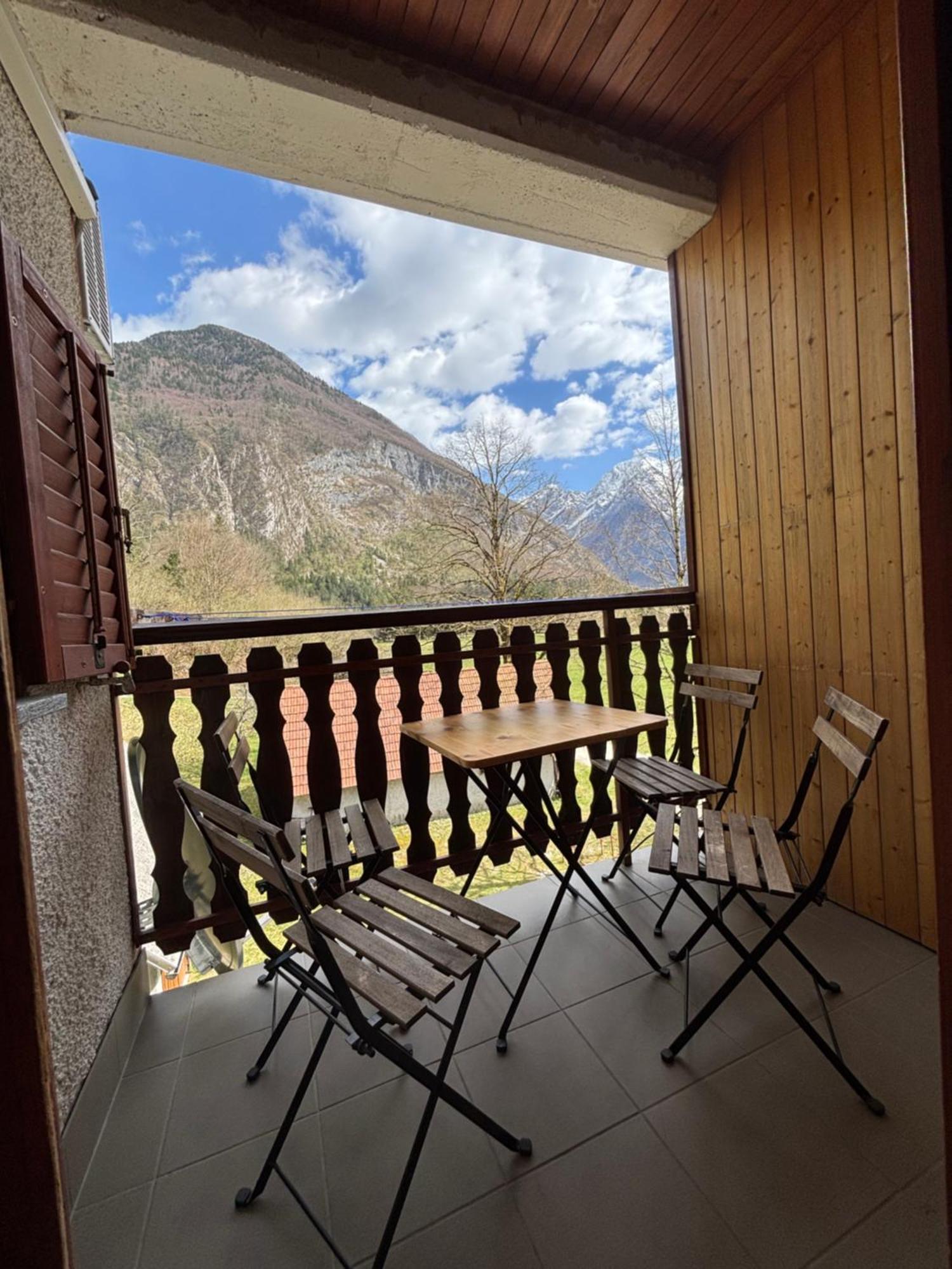 Hisa Patricija Apartment Soča Екстериор снимка